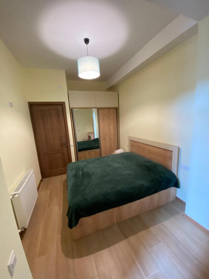 Lovely And Cozy Apartment! クタイシ エクステリア 写真
