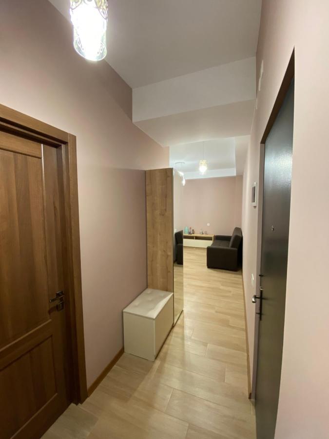 Lovely And Cozy Apartment! クタイシ エクステリア 写真