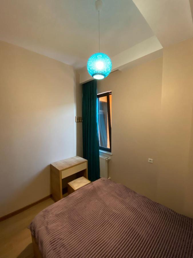 Lovely And Cozy Apartment! クタイシ エクステリア 写真