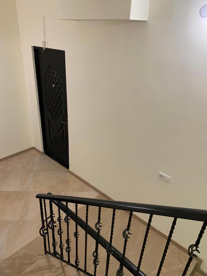 Lovely And Cozy Apartment! クタイシ エクステリア 写真